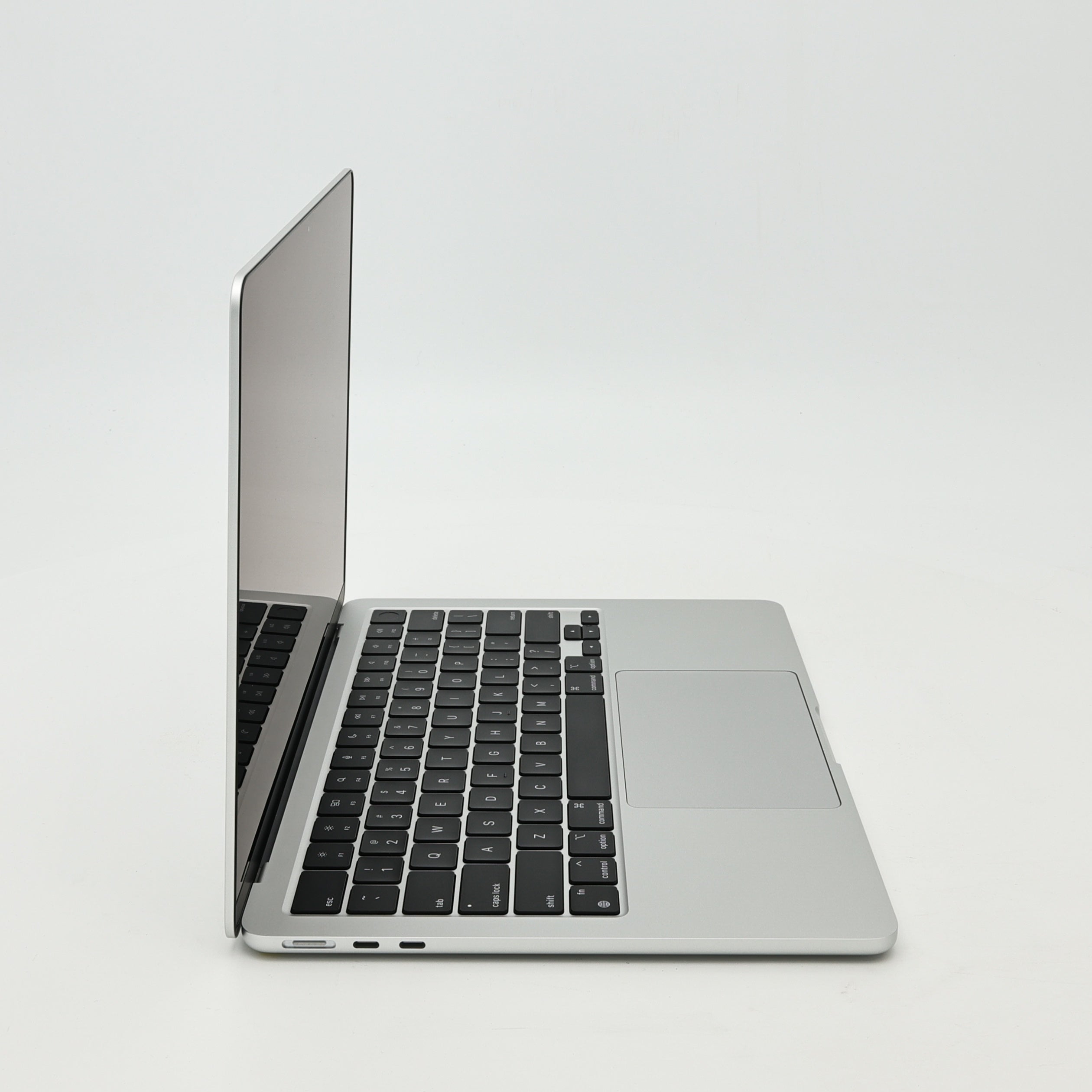 95新 Apple MacBook Air 24年 13寸 M3（8+8核） 8G RAM 256G SSD 銀色