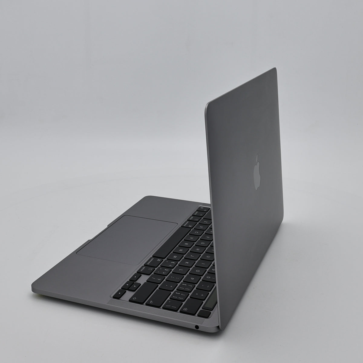 99新 Apple MacBook Pro 22年 13寸 M2（8+10核） 8G RAM 512G SSD 深空灰色