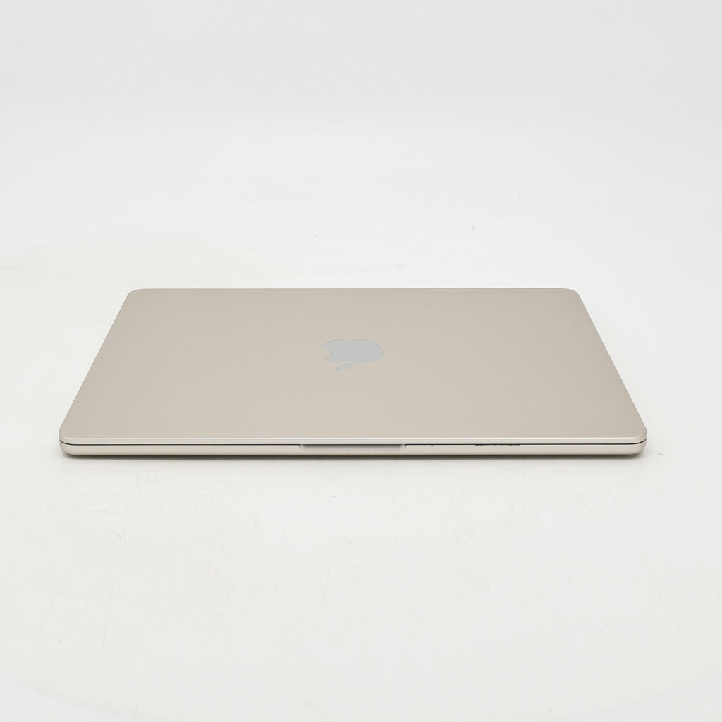 95新 Apple MacBook Air 22年 13寸 M2（8+10核） 8G RAM 512G SSD 星光色