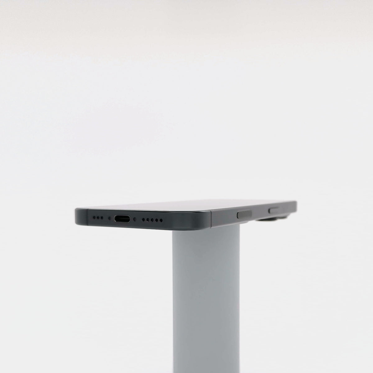 95新 Apple iPhone 16 Pro 128G 黑色鈦金屬 中國大陸版