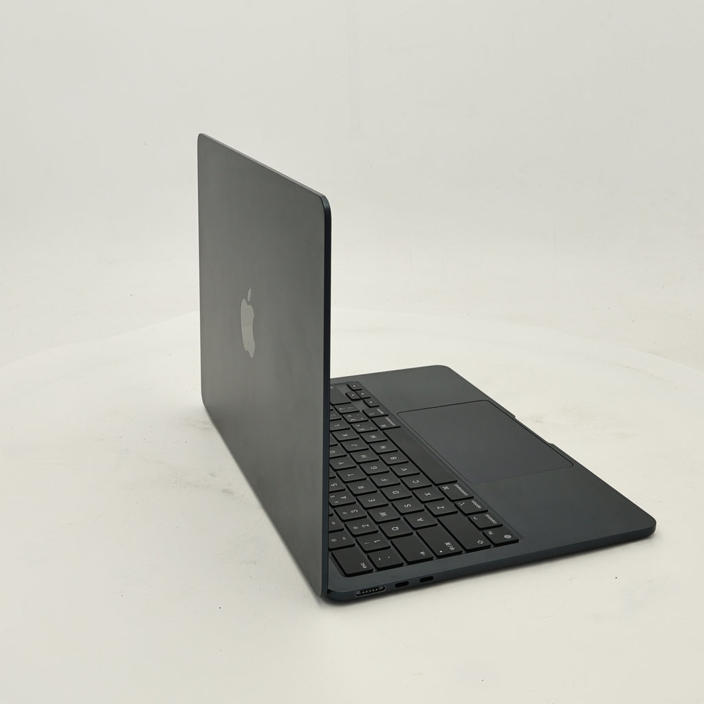 95新 Apple MacBook Air 22年 13寸 M2（8+8核） 8G RAM 256G SSD 午夜色