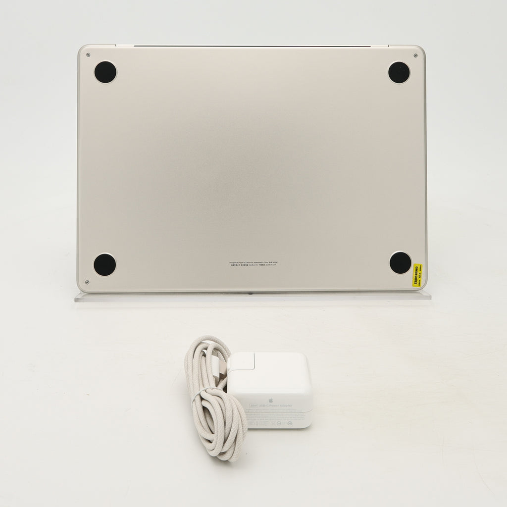 99新 Apple MacBook Air 22年 13寸 M2（8+8核） 16G RAM 256G SSD 星光色