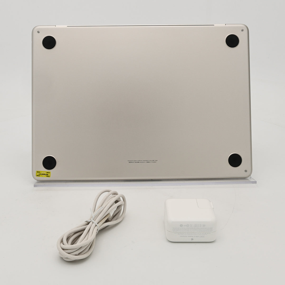 95新 Apple MacBook Air 22年 13寸 M2（8+8核） 8G RAM 512G SSD 星光色