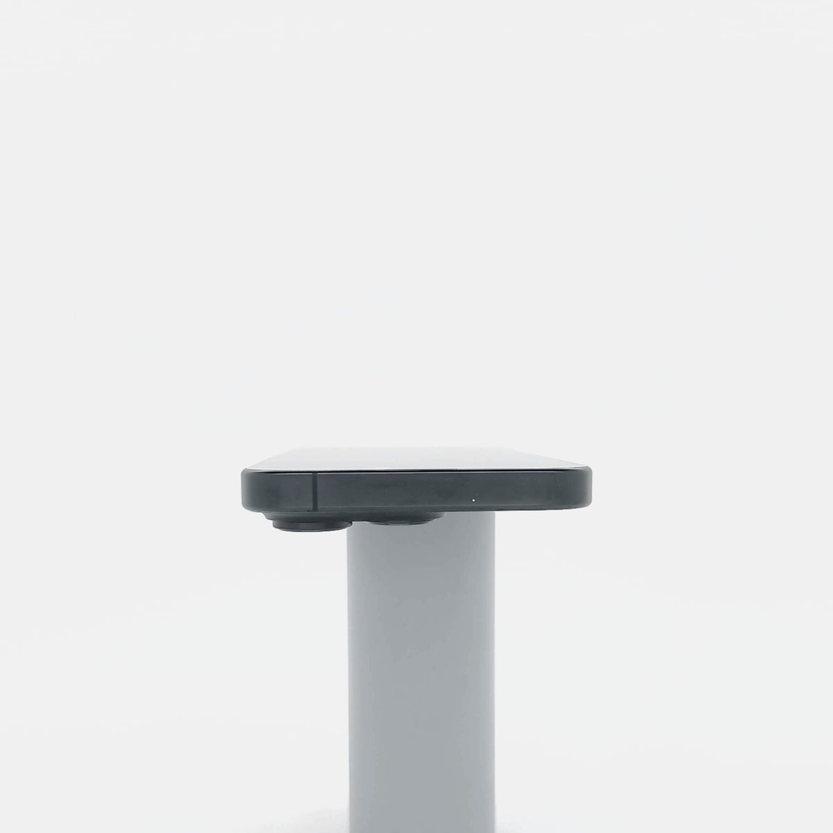 95新 Apple iPhone 16 Pro 128G 黑色鈦金屬 中國大陸版