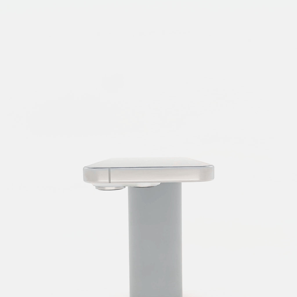 95新 Apple iPhone 16 Pro 128G 白色鈦金屬 中國大陸版