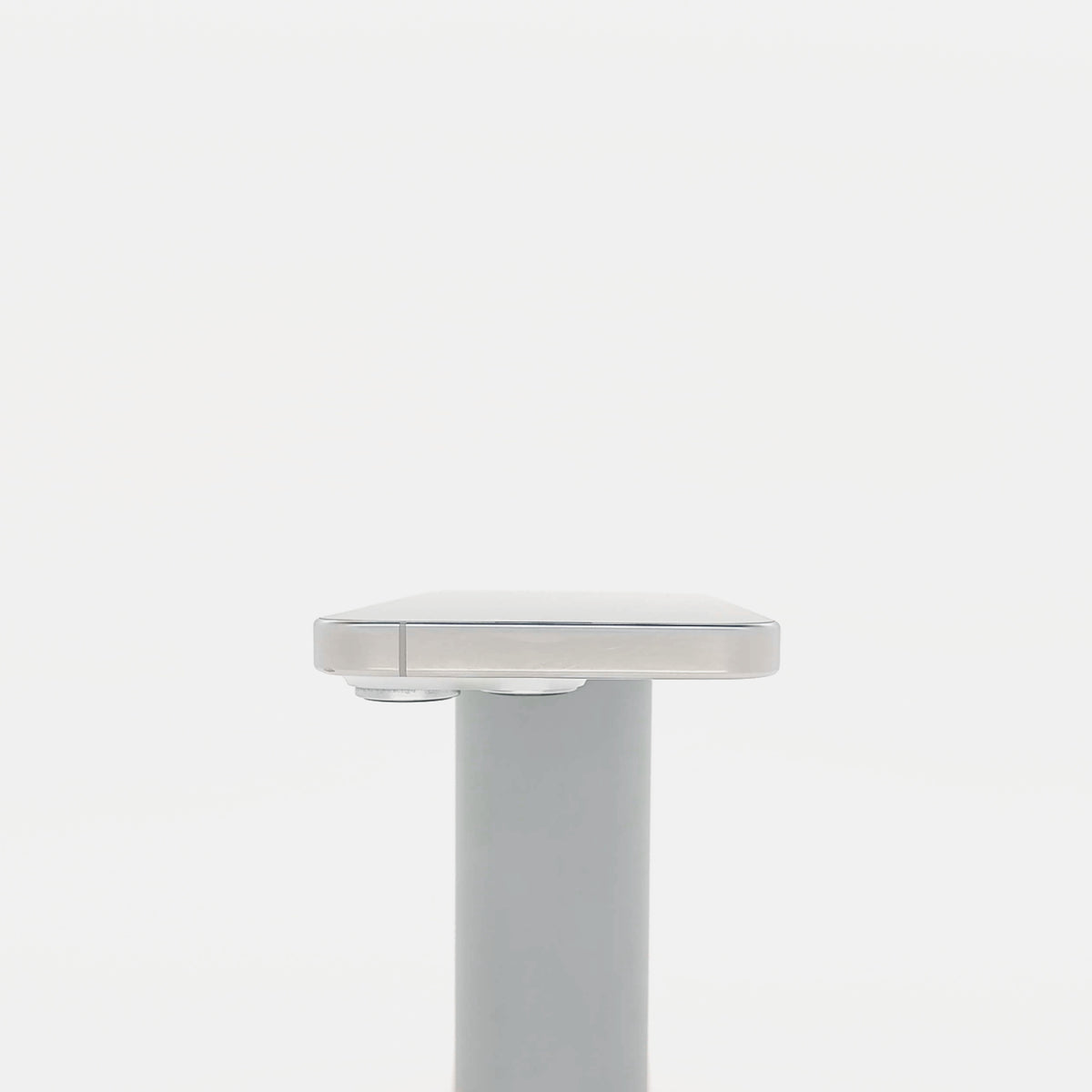 95新 Apple iPhone 16 Pro 128G 白色鈦金屬 中國大陸版