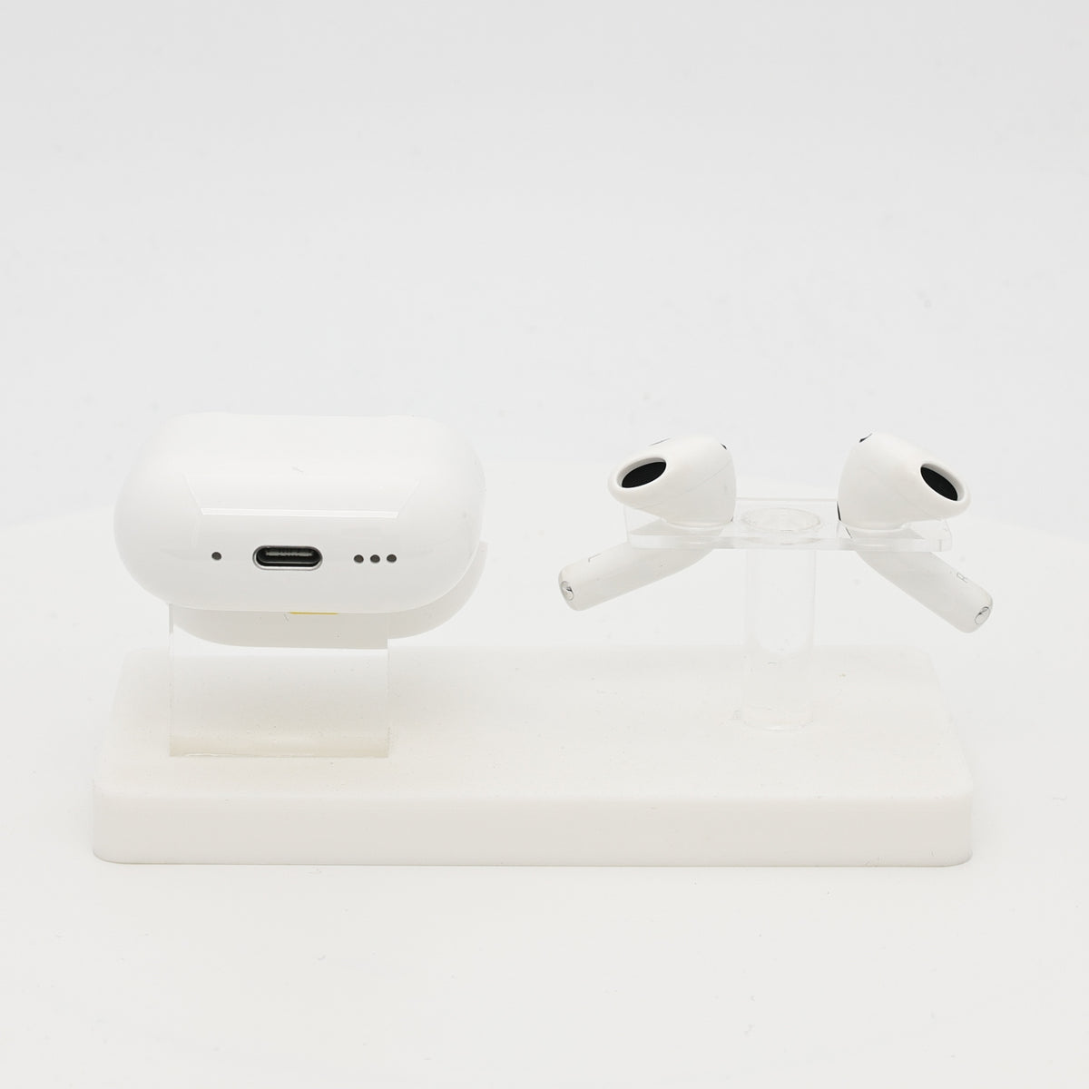 99新 Apple AirPods 4 (支持主動降噪) 白色