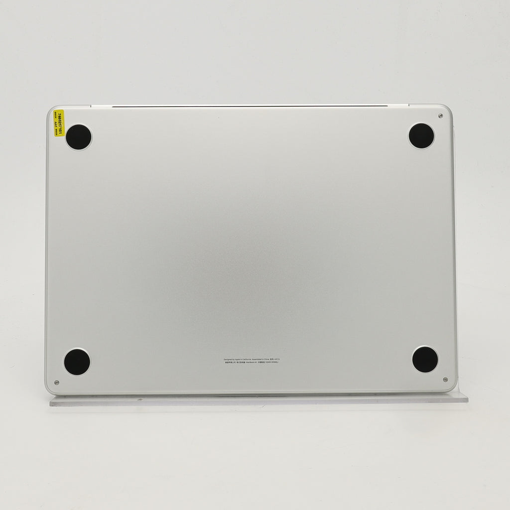 95新 Apple MacBook Air 24年 13寸 M3（8+8核） 8G RAM 256G SSD 銀色