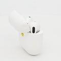 99新 Apple AirPods 5 白色