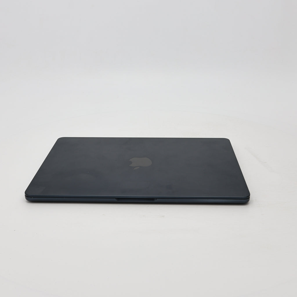 95新 Apple MacBook Air 22年 13寸 M2（8+8核） 8G RAM 256G SSD 午夜色