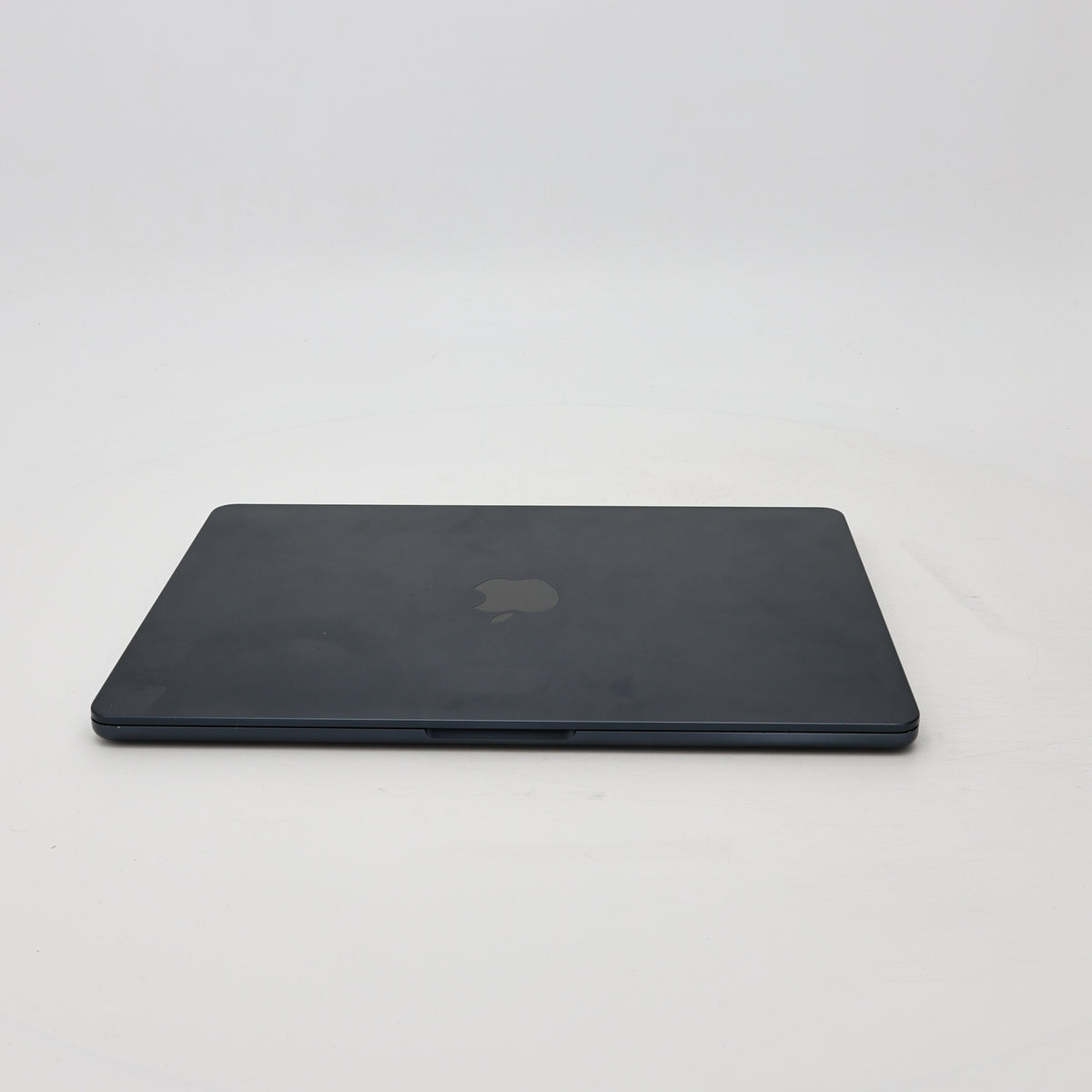 95新 Apple MacBook Air 22年 13寸 M2（8+8核） 8G RAM 256G SSD 午夜色