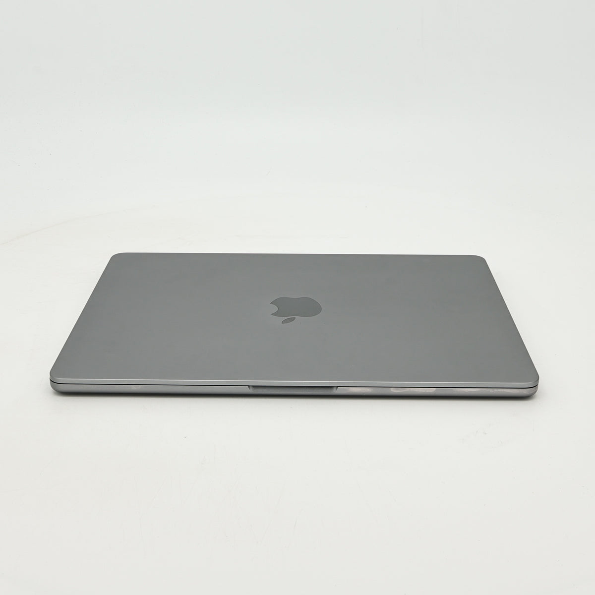 99新 Apple MacBook Air 22年 13寸 M2（8+8核） 8G RAM 256G SSD 深空灰色