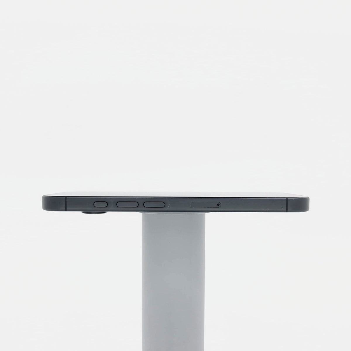 95新 Apple iPhone 16 Pro 128G 黑色鈦金屬 中國大陸版