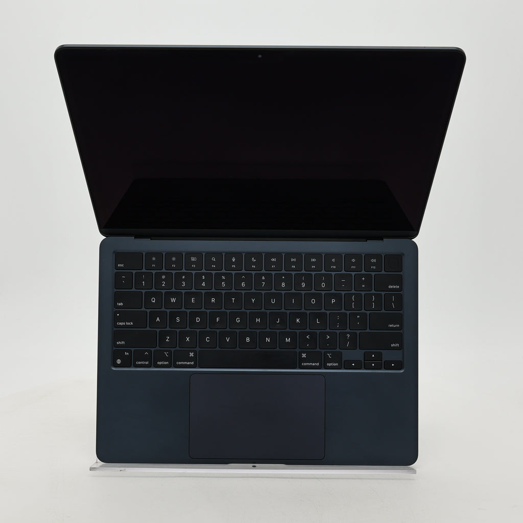 95新 Apple MacBook Air 22年 13寸 M2（8+8核） 8G RAM 256G SSD 午夜色