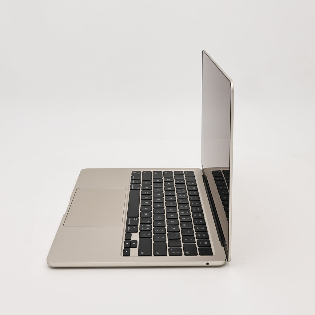 99新 Apple MacBook Air 22年 13寸 M2（8+8核） 16G RAM 256G SSD 星光色