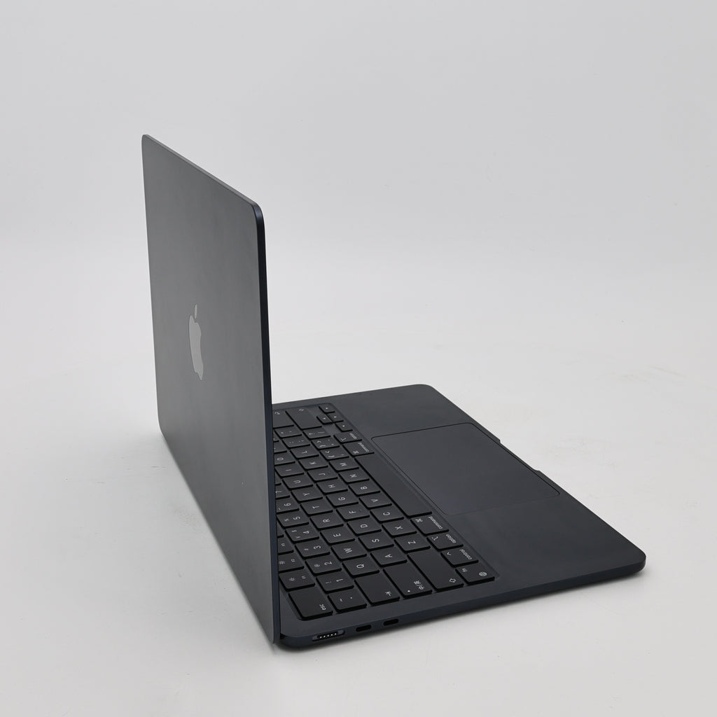 95新 Apple MacBook Air 22年 13寸 M2（8+10核） 8G RAM 256G SSD 午夜色
