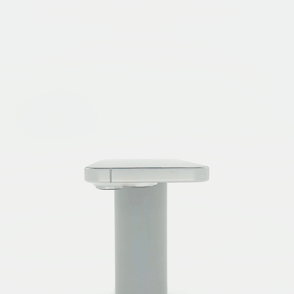 95新 Apple iPhone 16 Pro 128G 白色鈦金屬 中國大陸版