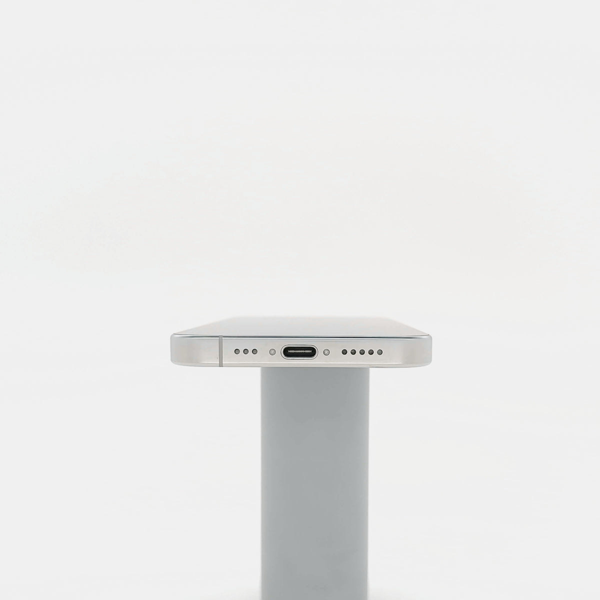 95新 Apple iPhone 16 Pro 128G 白色鈦金屬 中國大陸版