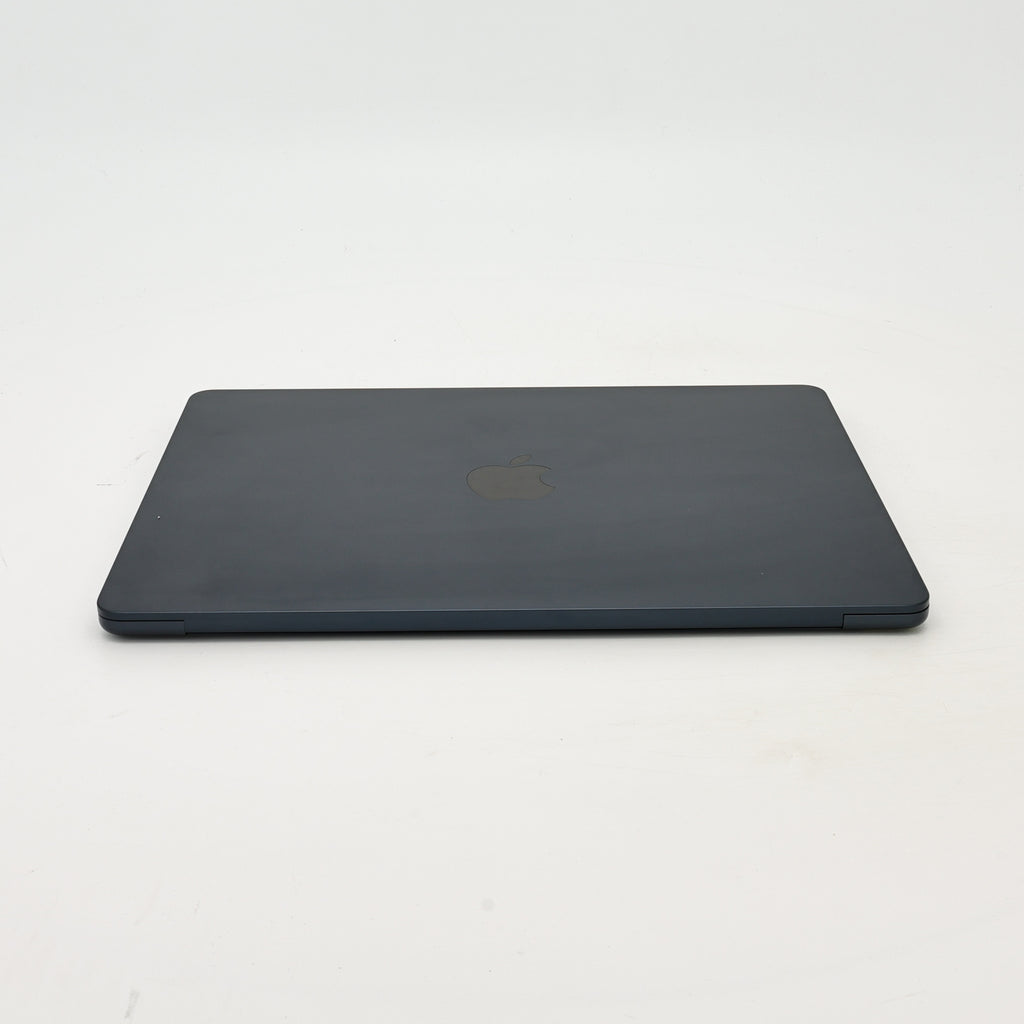 95新 Apple MacBook Air 22年 13寸 M2（8+8核） 16G RAM 256G SSD 午夜色