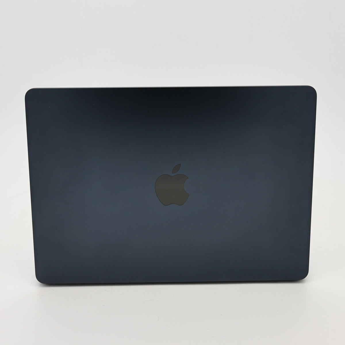 99新 Apple MacBook Air 22年 13寸 M2（8+8核） 8G RAM 256G SSD 午夜色