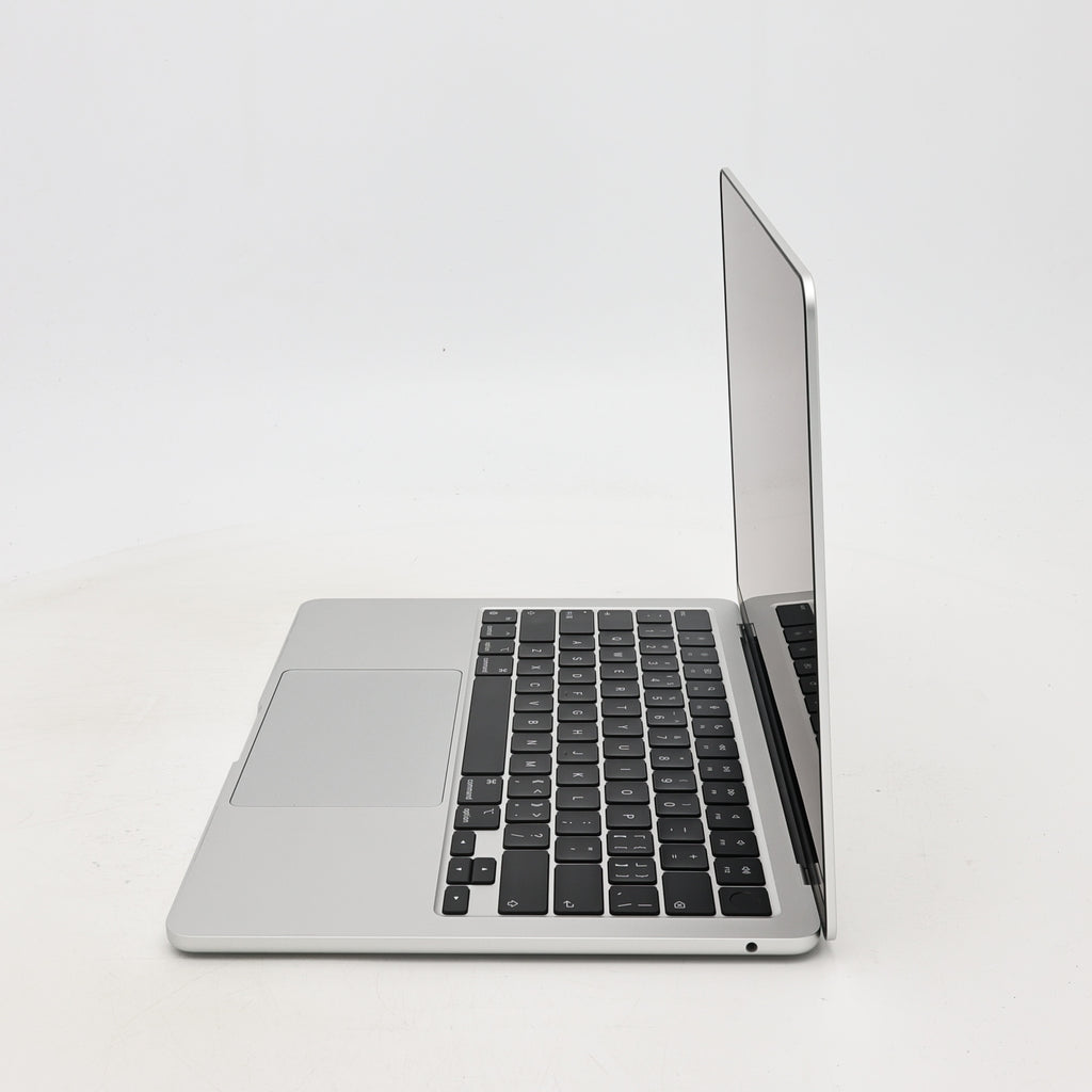 99新 Apple MacBook Air 22年 13寸 M2（8+8核） 8G RAM 256G SSD 銀色