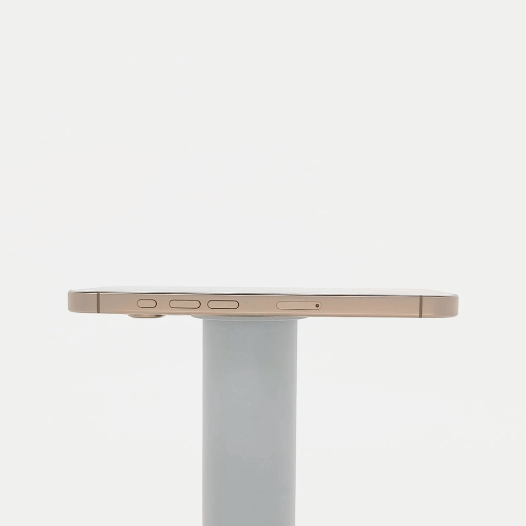 95新 Apple iPhone 16 Pro 256G 沙漠色鈦金屬 中國大陸版