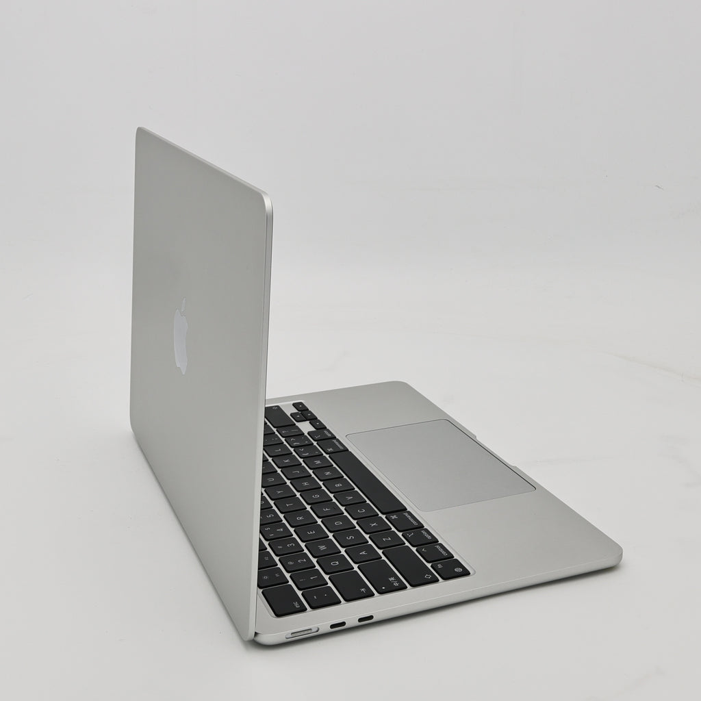99新 Apple MacBook Air 22年 13寸 M2（8+10核） 8G RAM 512G SSD 銀色