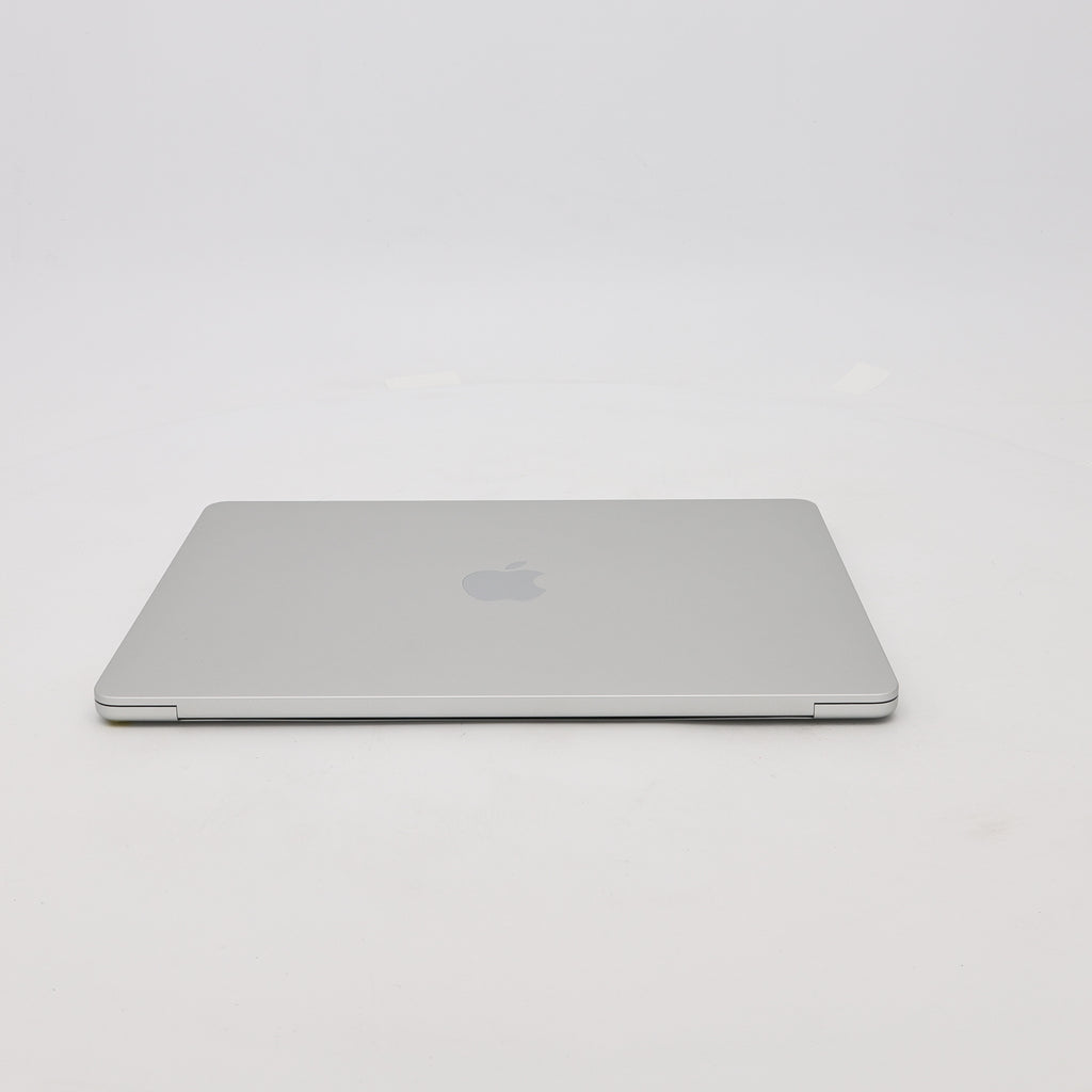 95新 Apple MacBook Air 22年 13寸 M2（8+8核） 8G RAM 512G SSD 銀色