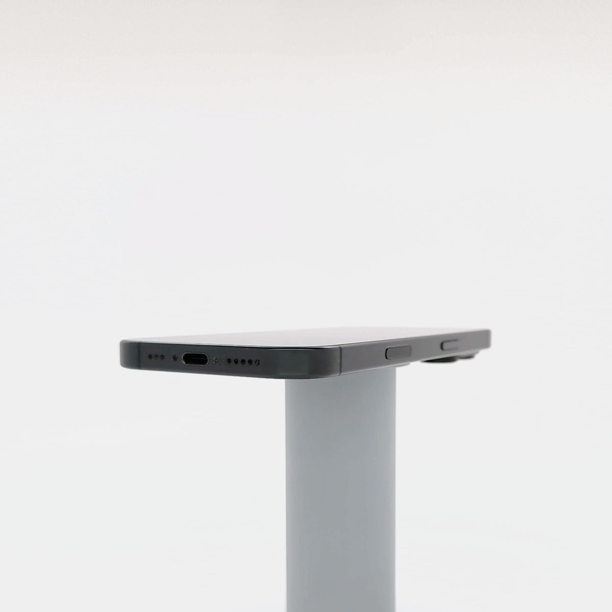 95新 Apple iPhone 16 Pro 128G 黑色鈦金屬 中國大陸版