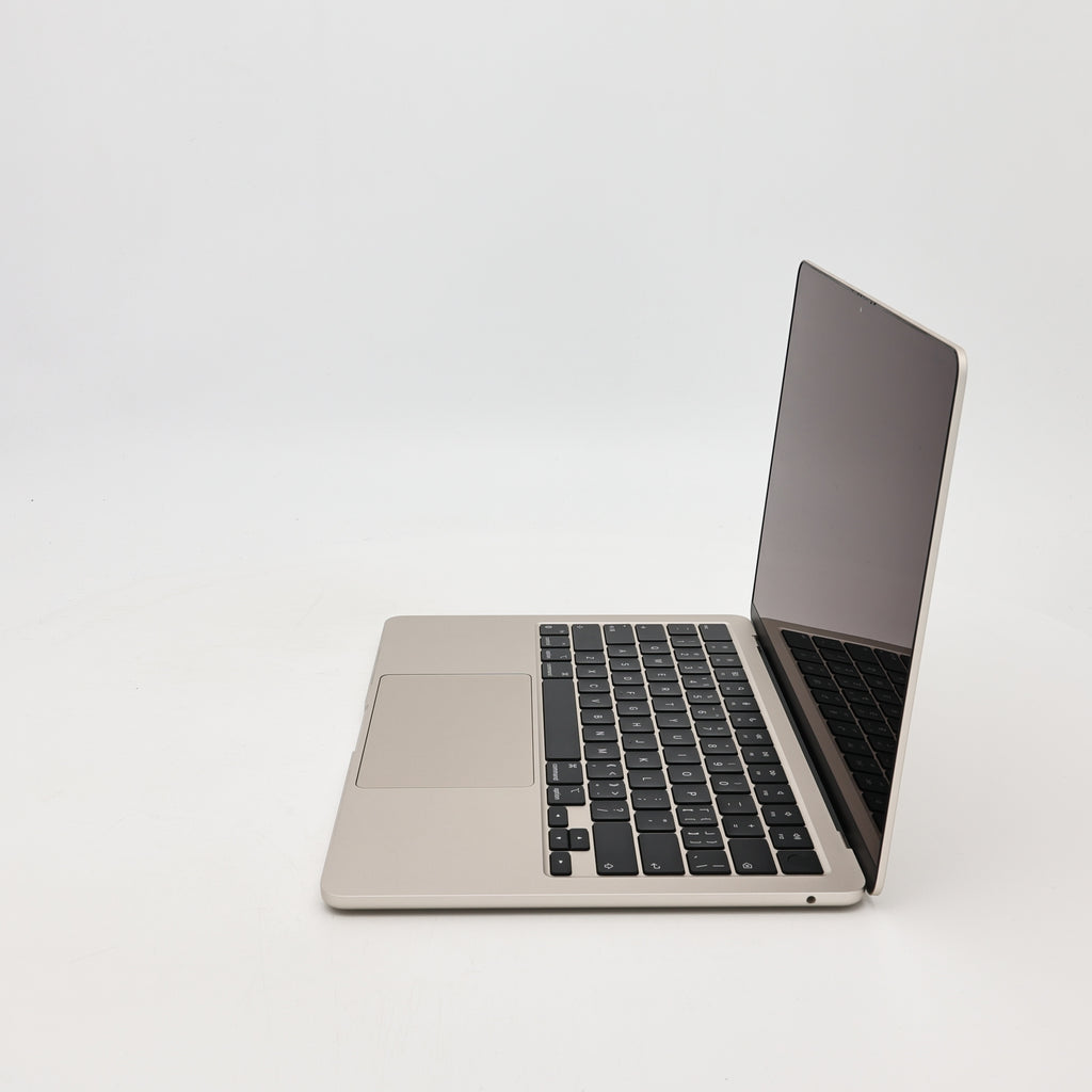 95新 Apple MacBook Air 22年 13寸 M2（8+8核） 8G RAM 256G SSD 星光色