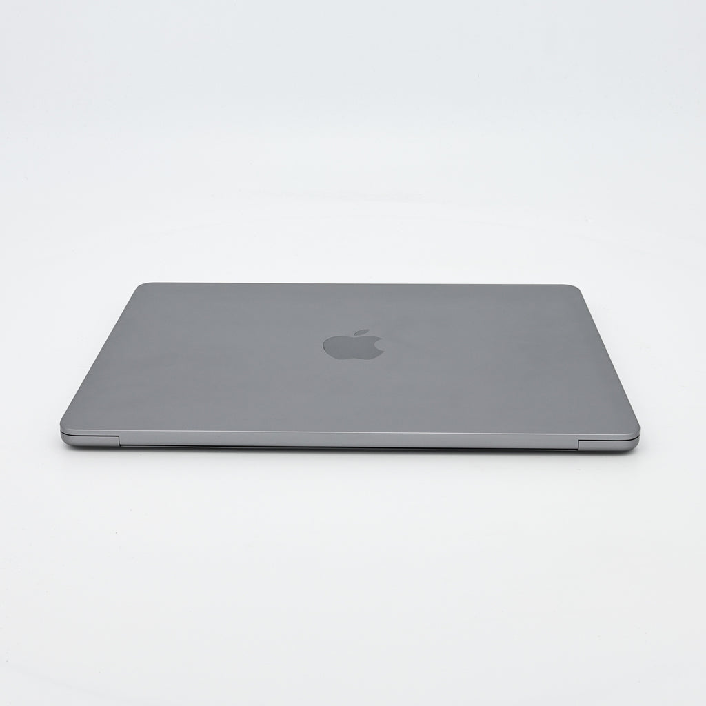 95新 Apple MacBook Air 22年 13寸 M2（8+8核） 8G RAM 256G SSD 深空灰色