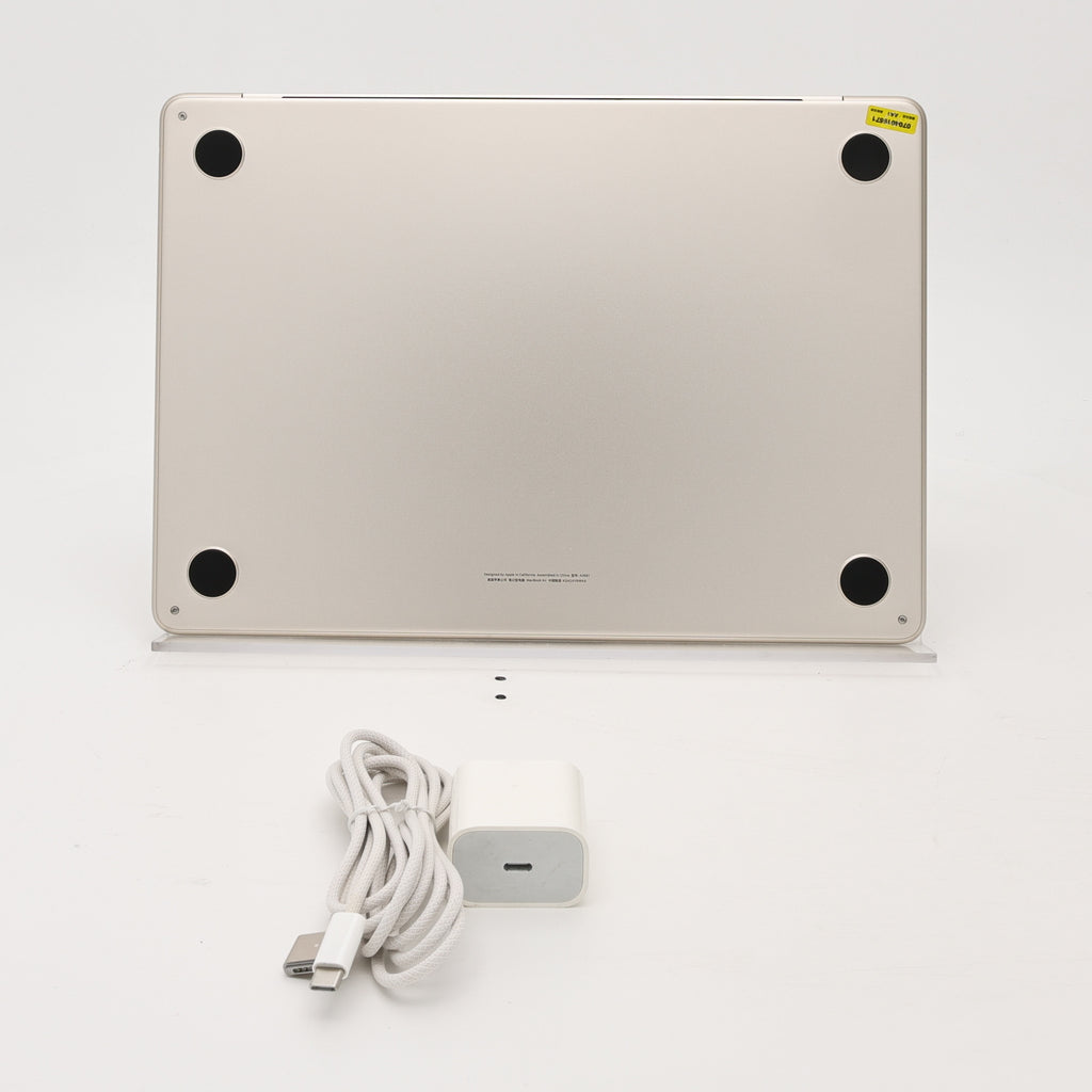 95新 Apple MacBook Air 22年 13寸 M2（8+10核） 8G RAM 512G SSD 星光色