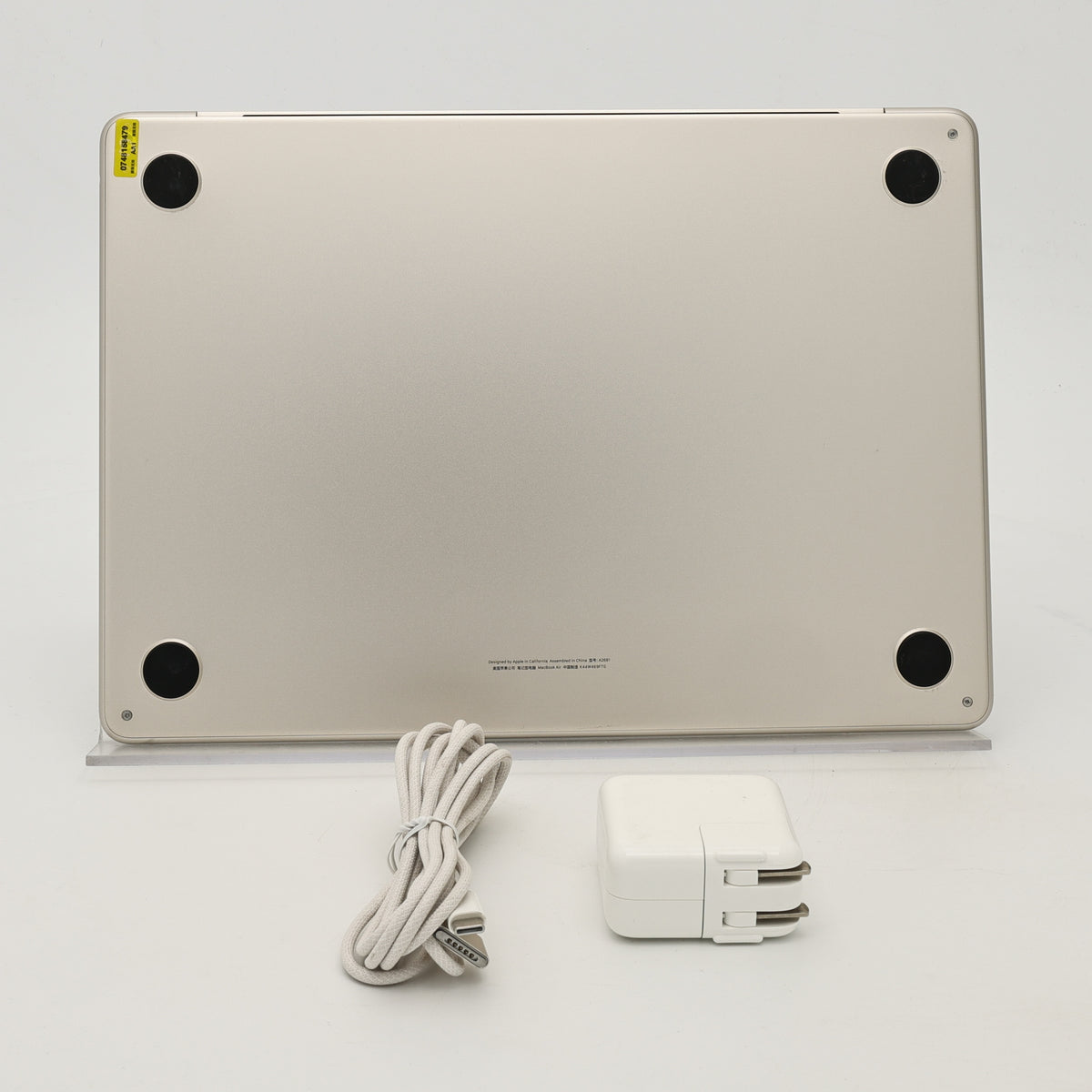 95新 Apple MacBook Air 22年 13寸 M2（8+8核） 8G RAM 256G SSD 星光色