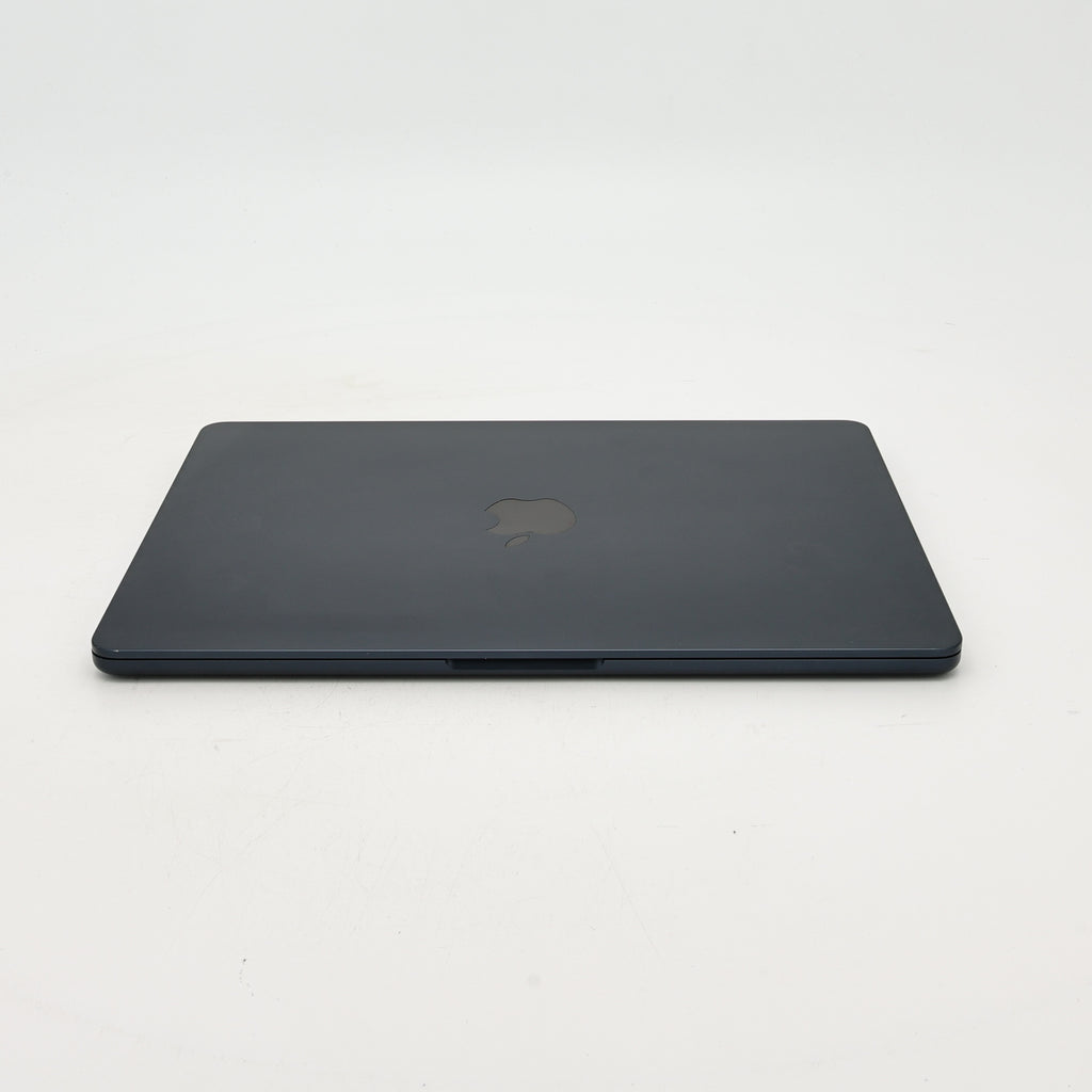 95新 Apple MacBook Air 22年 13寸 M2（8+8核） 8G RAM 256G SSD 午夜色