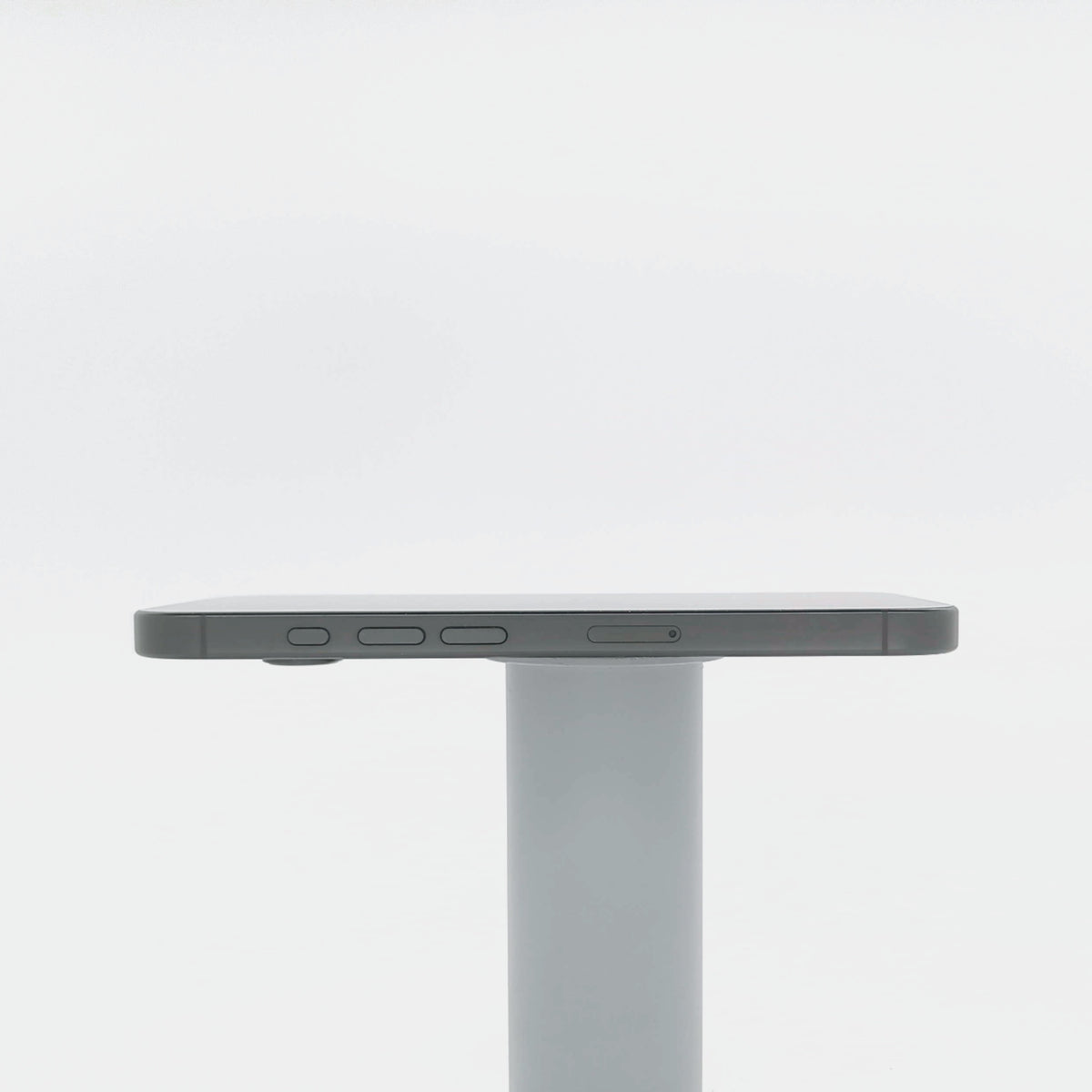 95新 Apple iPhone 16 Pro 128G 黑色鈦金屬 中國大陸版