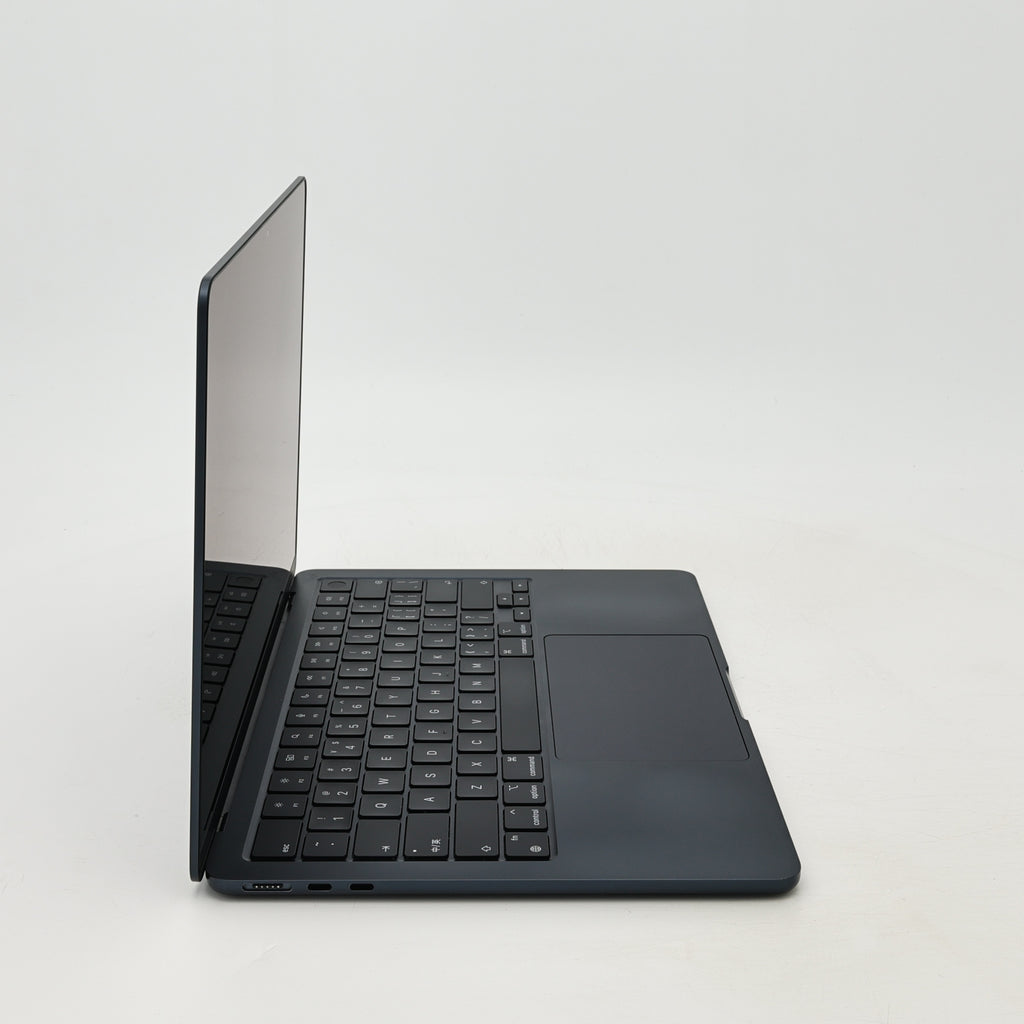 95新 Apple MacBook Air 22年 13寸 M2（8+8核） 16G RAM 256G SSD 午夜色