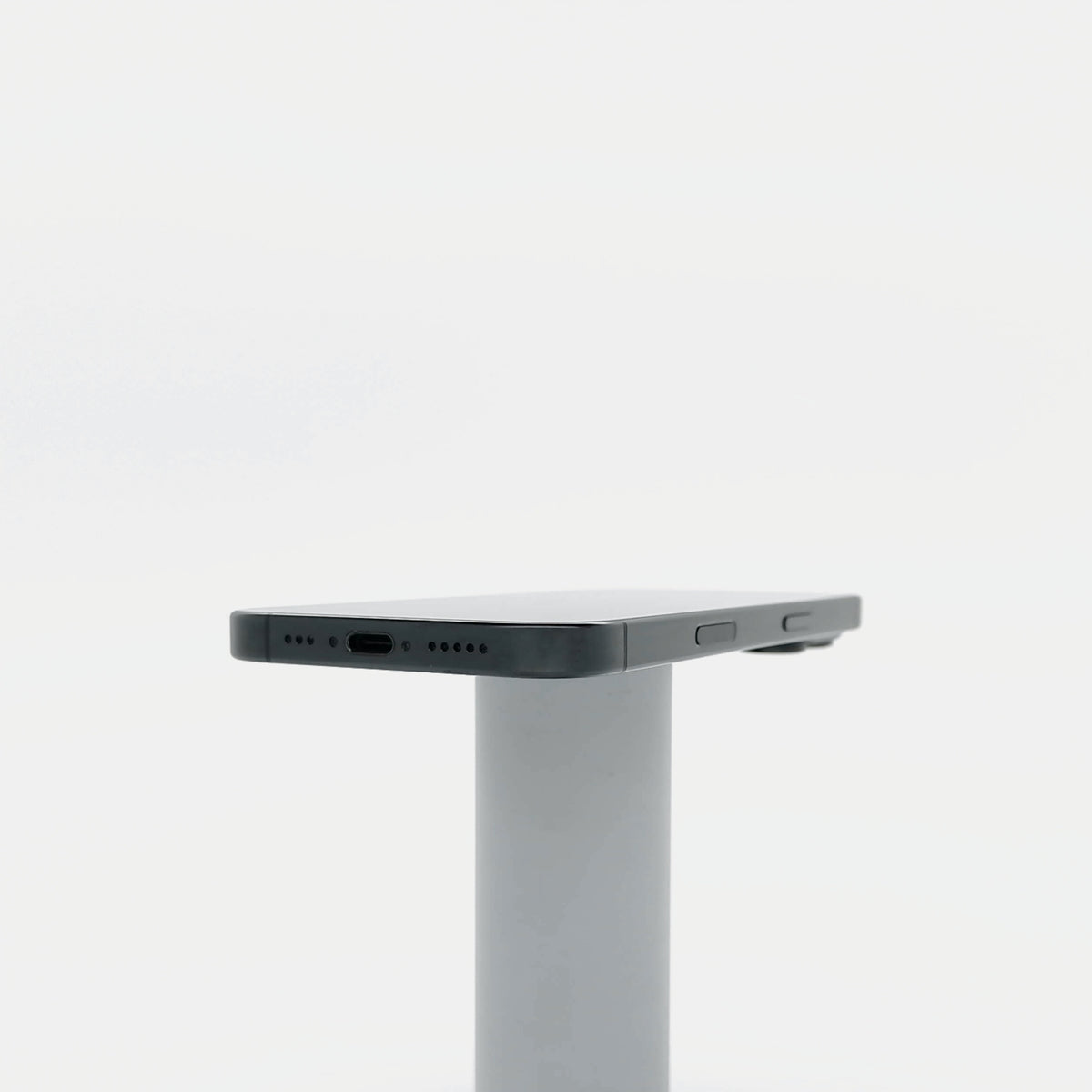 95新 Apple iPhone 16 Pro 128G 黑色鈦金屬 中國大陸版