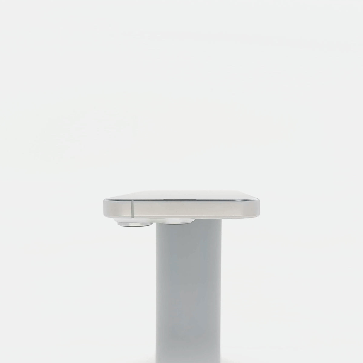 95新 Apple iPhone 16 Pro 128G 白色鈦金屬 中國大陸版
