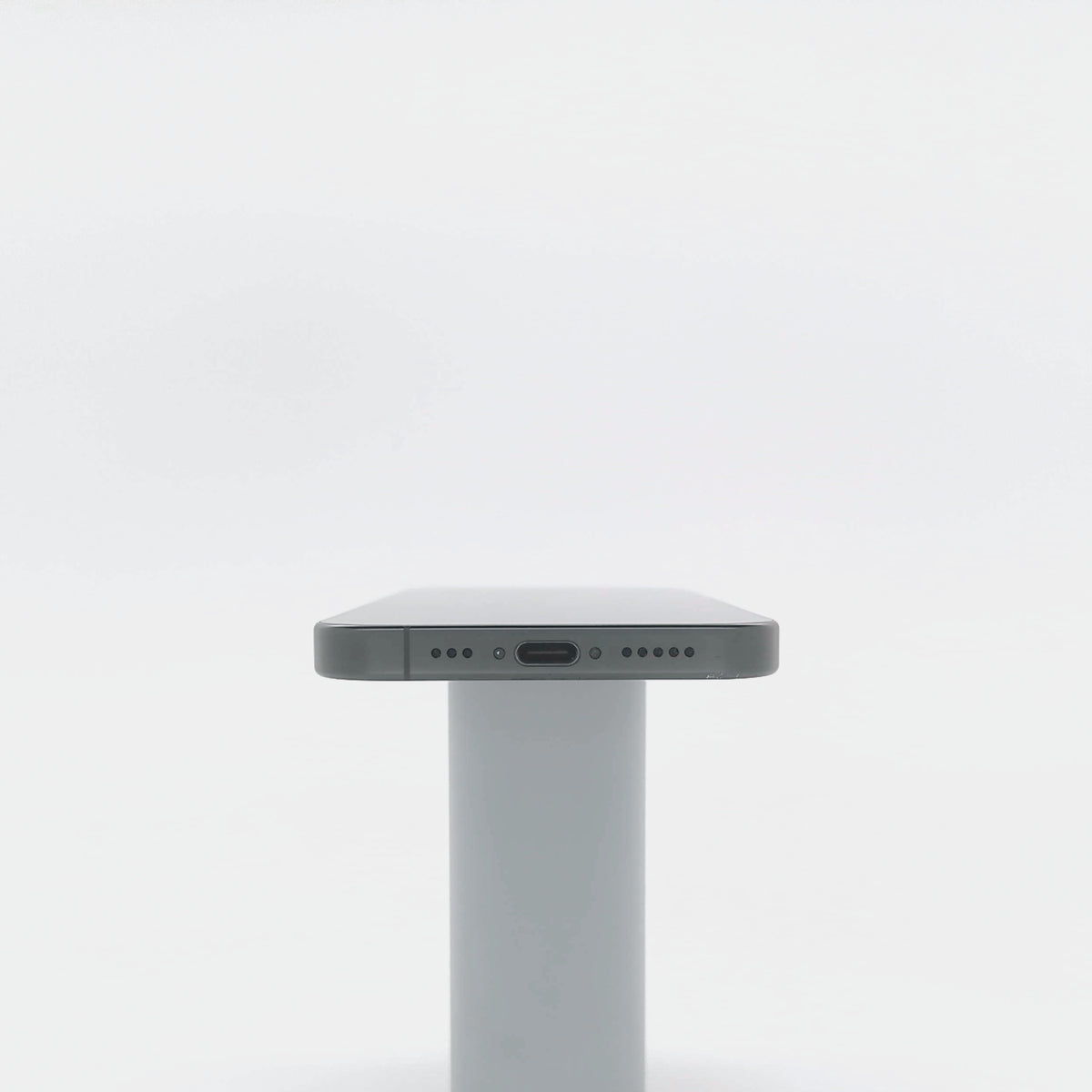 95新 Apple iPhone 16 Pro 128G 黑色鈦金屬 中國大陸版