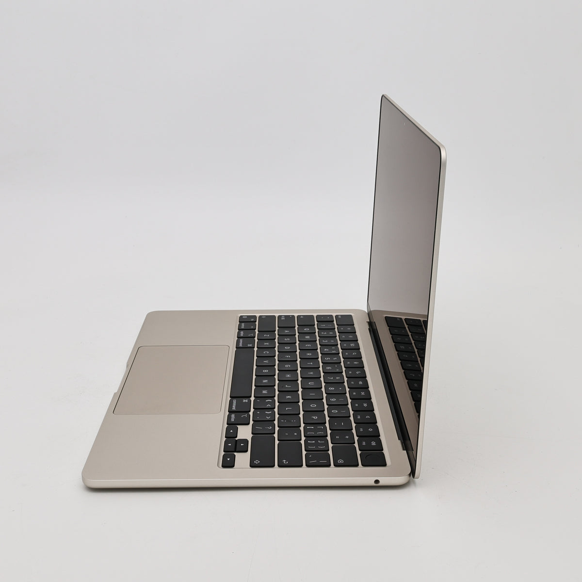 99新 Apple MacBook Air 22年 13寸 M2（8+8核） 8G RAM 256G SSD 星光色