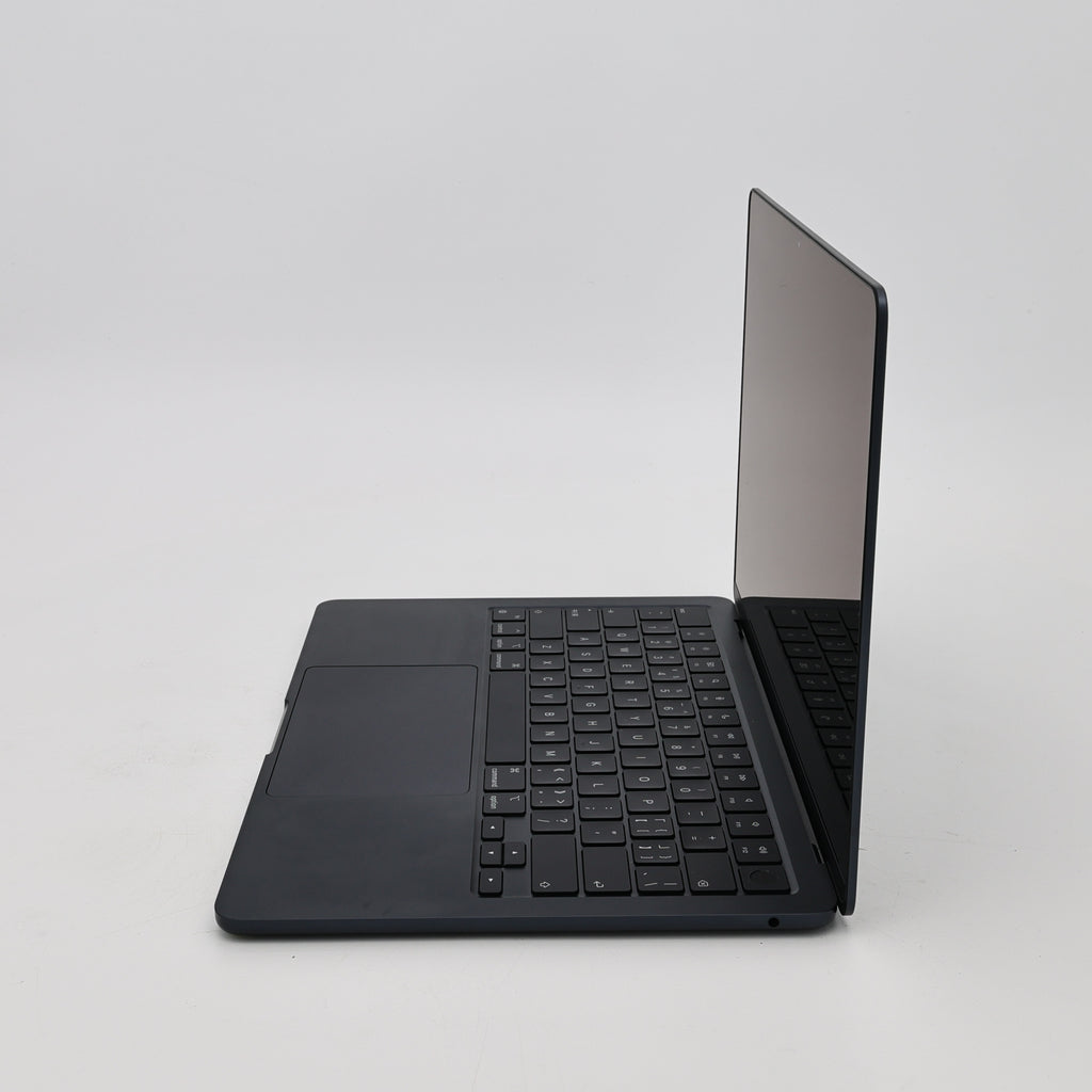 95新 Apple MacBook Air 22年 13寸 M2（8+10核） 8G RAM 256G SSD 午夜色