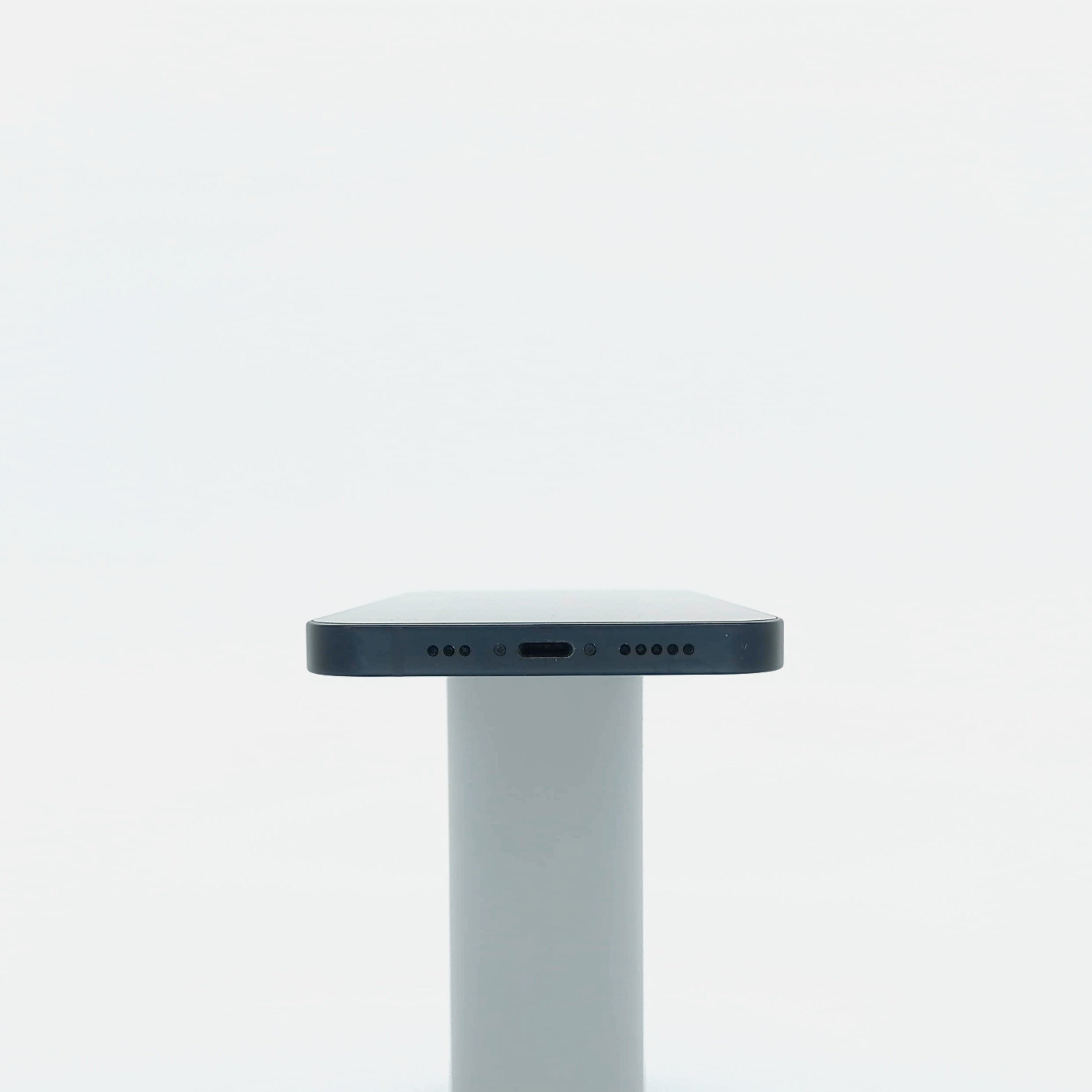 95新 Apple iPhone 13 128G 午夜色 中國大陸版