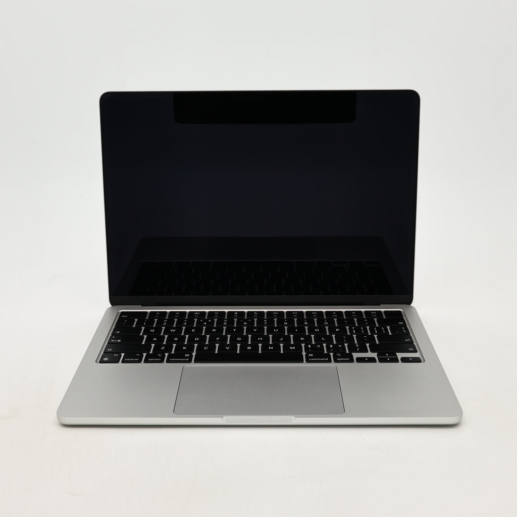 95新 Apple MacBook Air 22年 13寸 M2（8+8核） 8G RAM 256G SSD 銀色