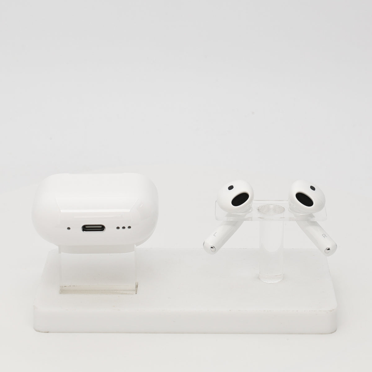 99新 Apple AirPods 5 白色