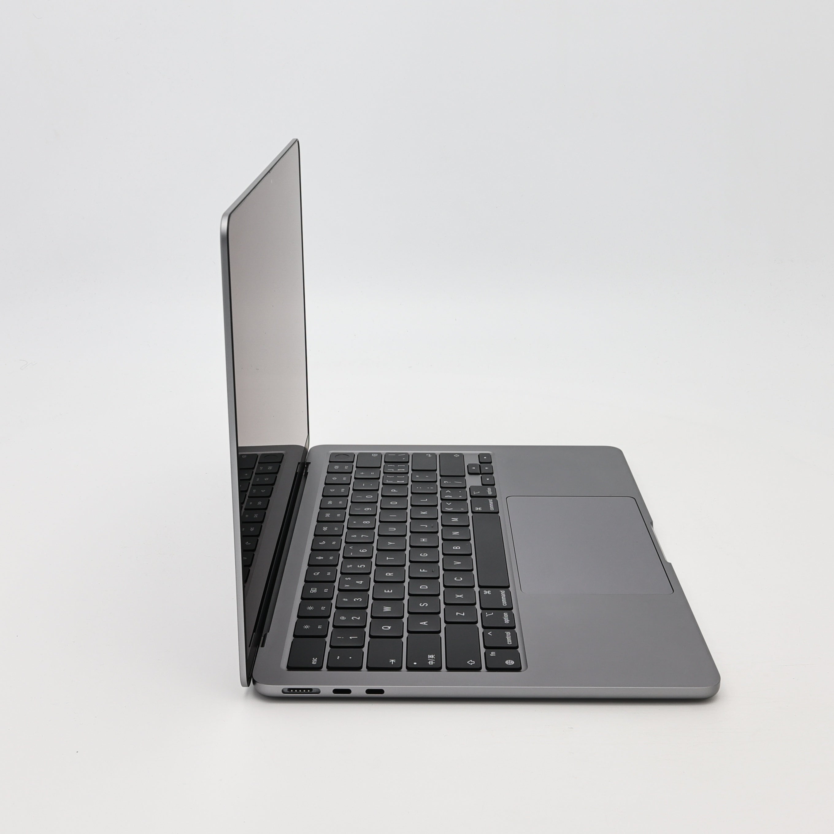 95新 Apple MacBook Air 22年 13寸 M2（8+8核） 8G RAM 256G SSD 深空灰色