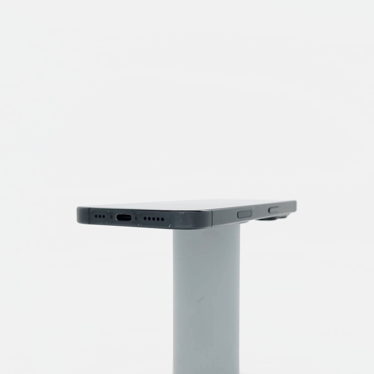 95新 Apple iPhone 16 Pro 128G 黑色鈦金屬 中國大陸版