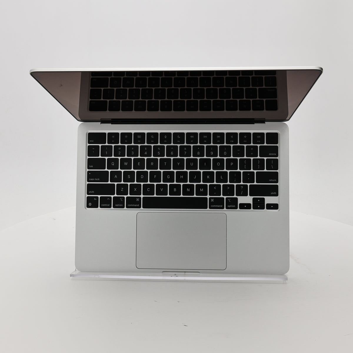 95新 Apple MacBook Air 22年 13寸 M2（8+8核） 8G RAM 256G SSD 銀色