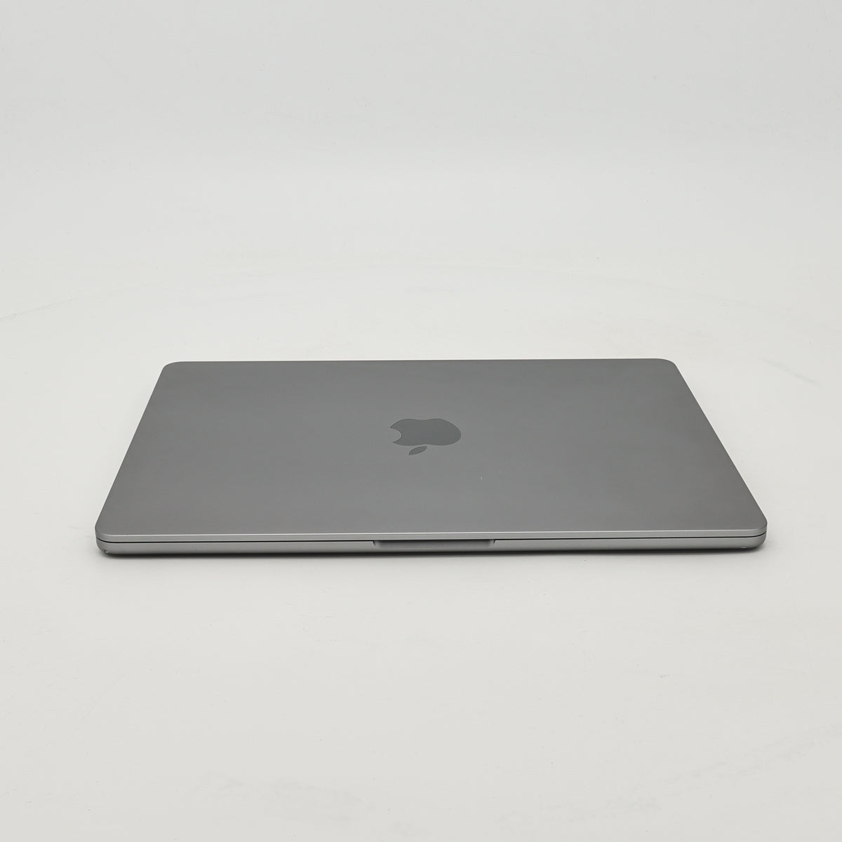95新 Apple MacBook Air 22年 13寸 M2（8+8核） 8G RAM 256G SSD 深空灰色