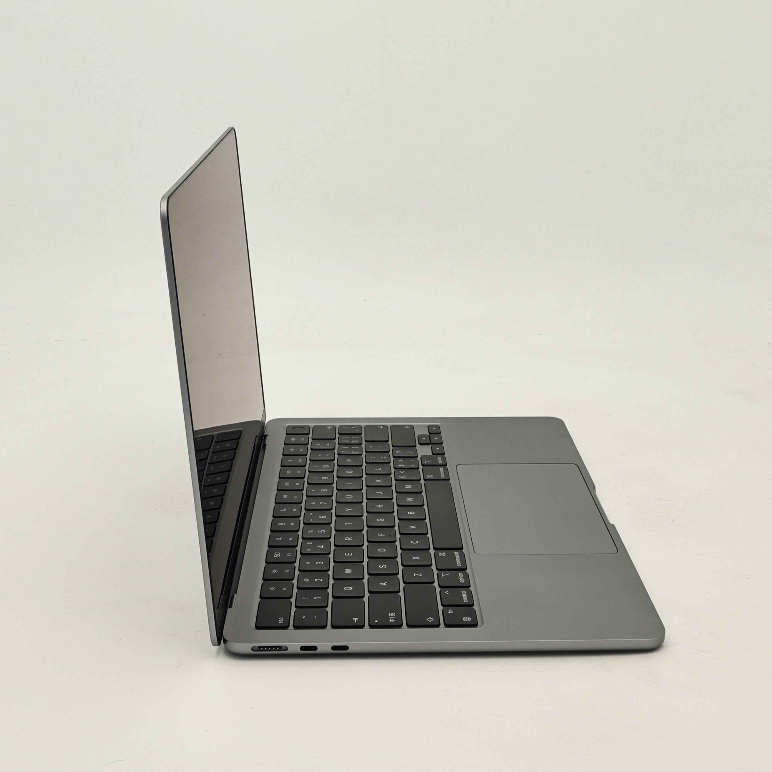 95新 Apple MacBook Air 24年 13寸 M3（8+8核） 8G RAM 256G SSD 深空灰色