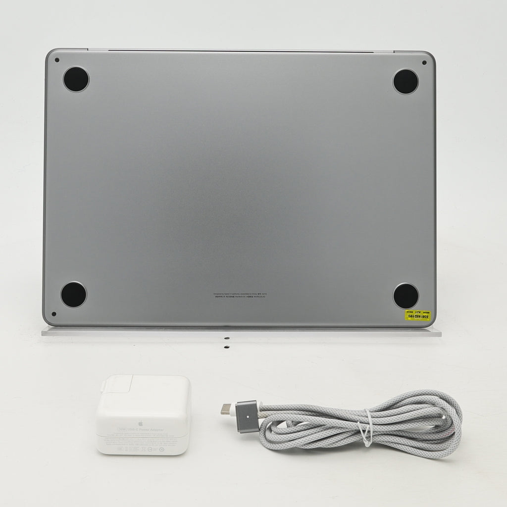 95新 Apple MacBook Air 24年 13寸 M3（8+8核） 8G RAM 256G SSD 深空灰色
